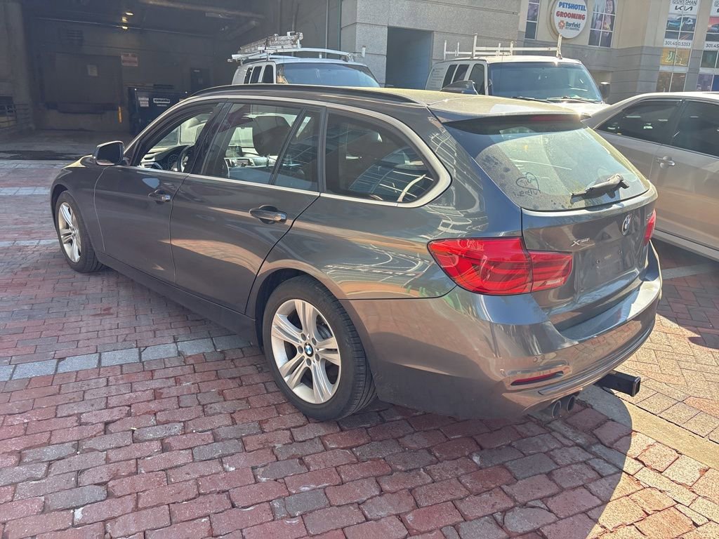 Used 2017 BMW 330i xDrive Wagon image 5