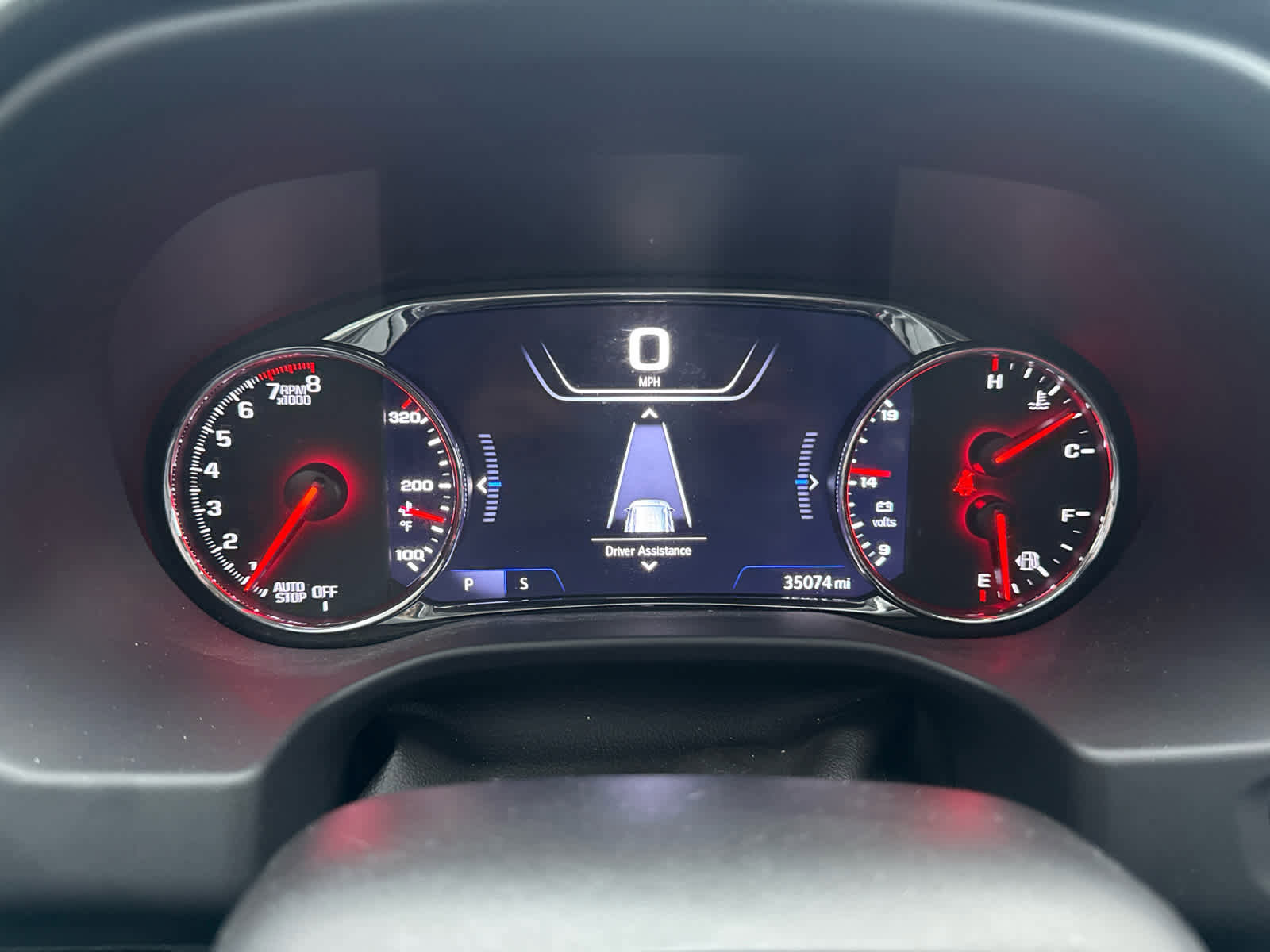 Used 2022 GMC Acadia AT4 w/ Technology Package image 16