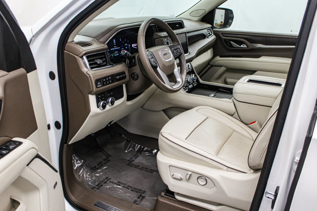 Certified 2023 GMC Yukon Denali AWD/4WD image 11