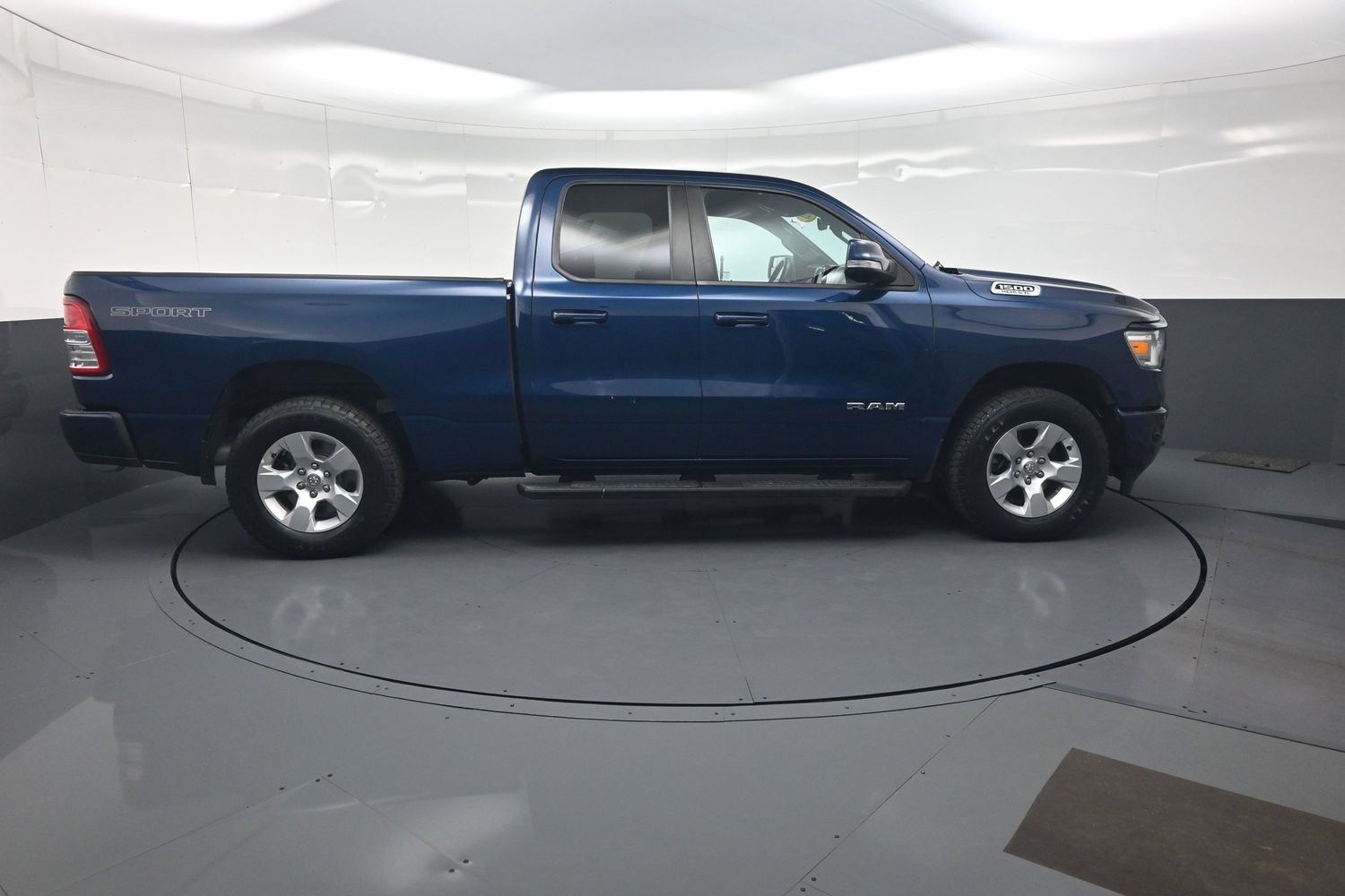 Used 2021 RAM 1500 Big Horn AWD/4WD image 2