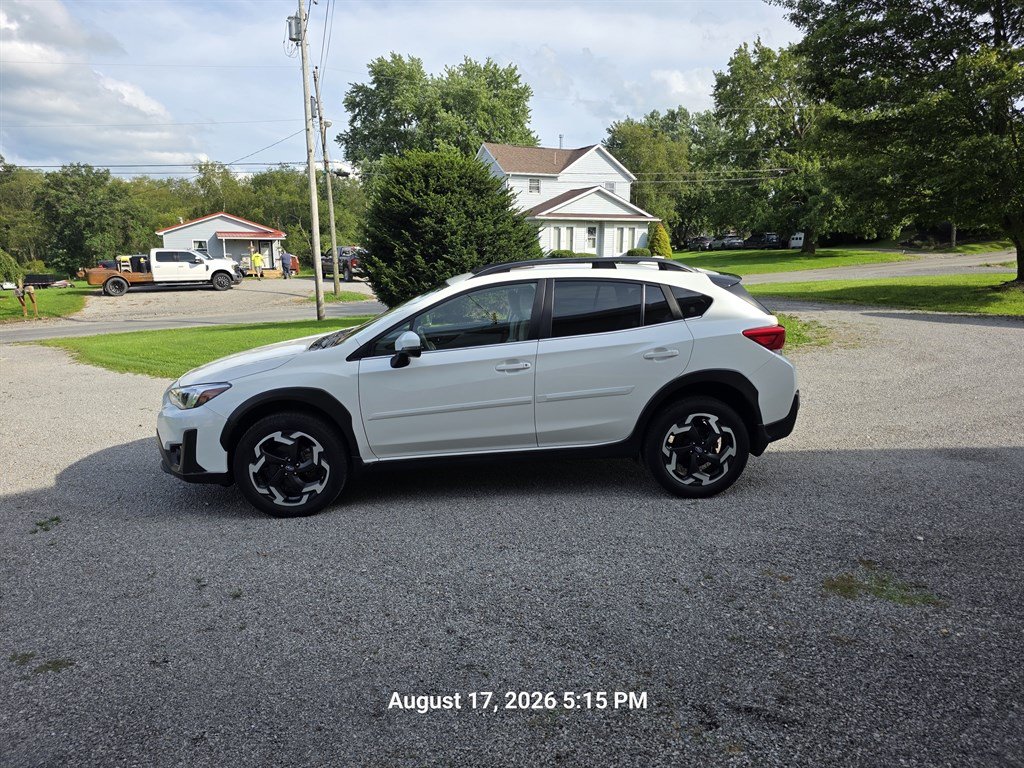 Used 2022 Subaru Crosstrek 2.5i Limited w/ Moonroof Package 2 AWD/4WD image 8