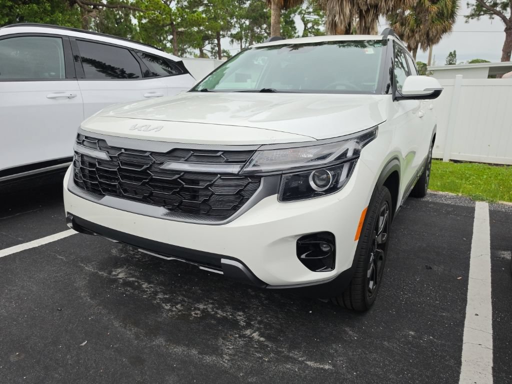 Certified 2024 Kia Seltos X-Line AWD/4WD image 5