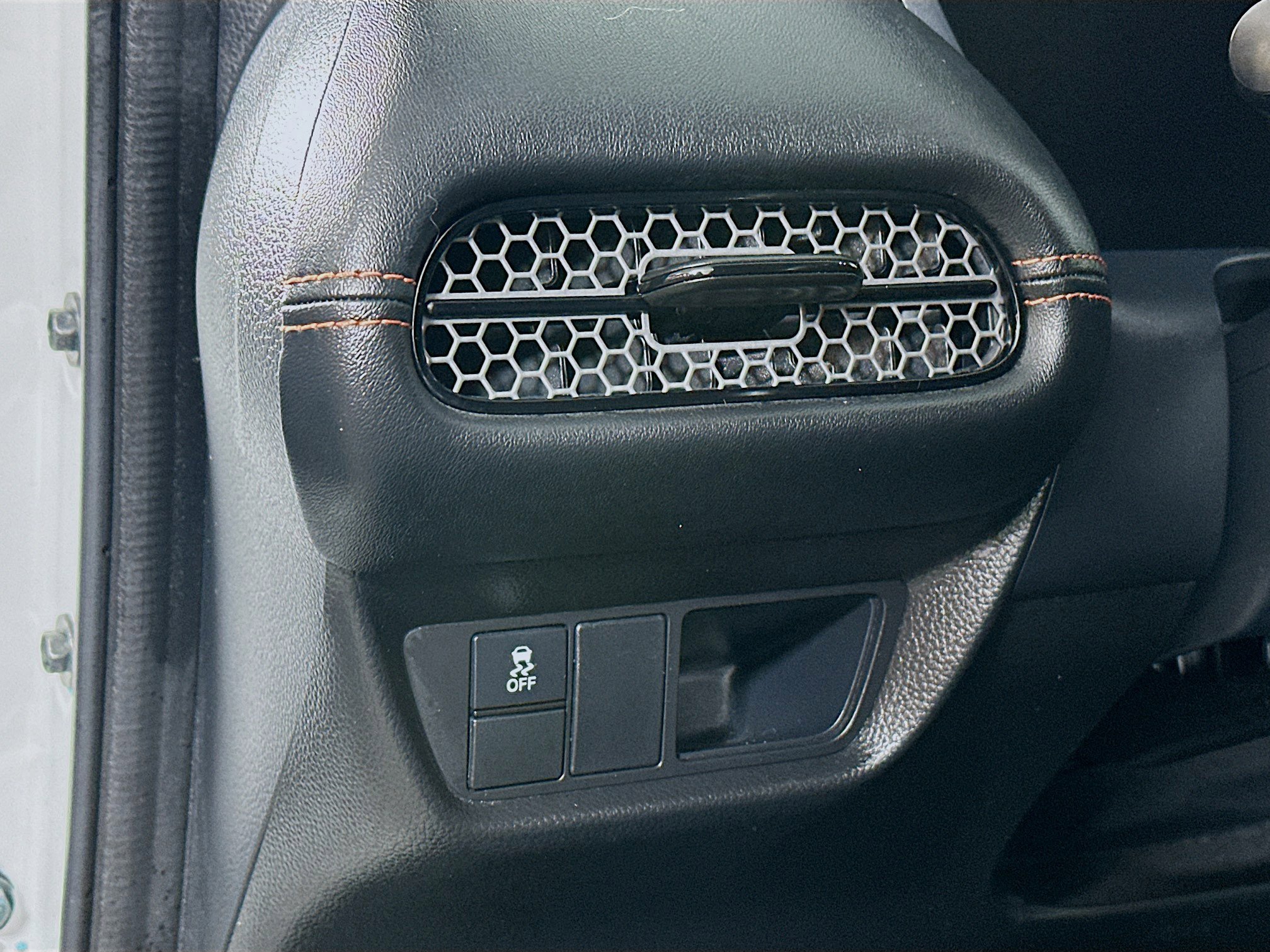 Certified 2025 Honda HR-V Sport image 10