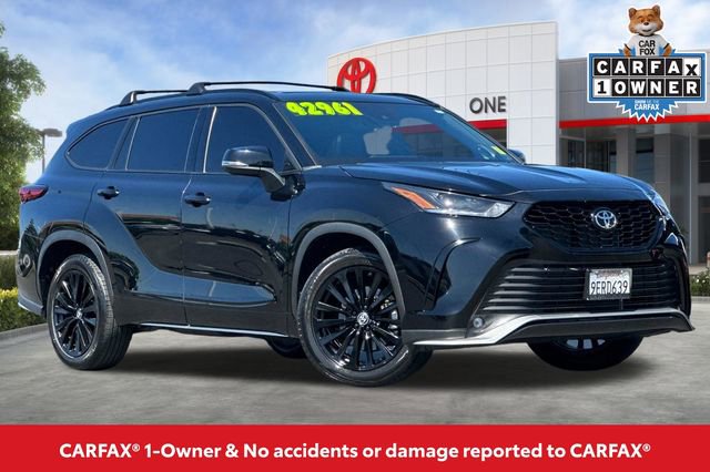 Used 2023 Toyota Highlander XSE AWD/4WD image 2