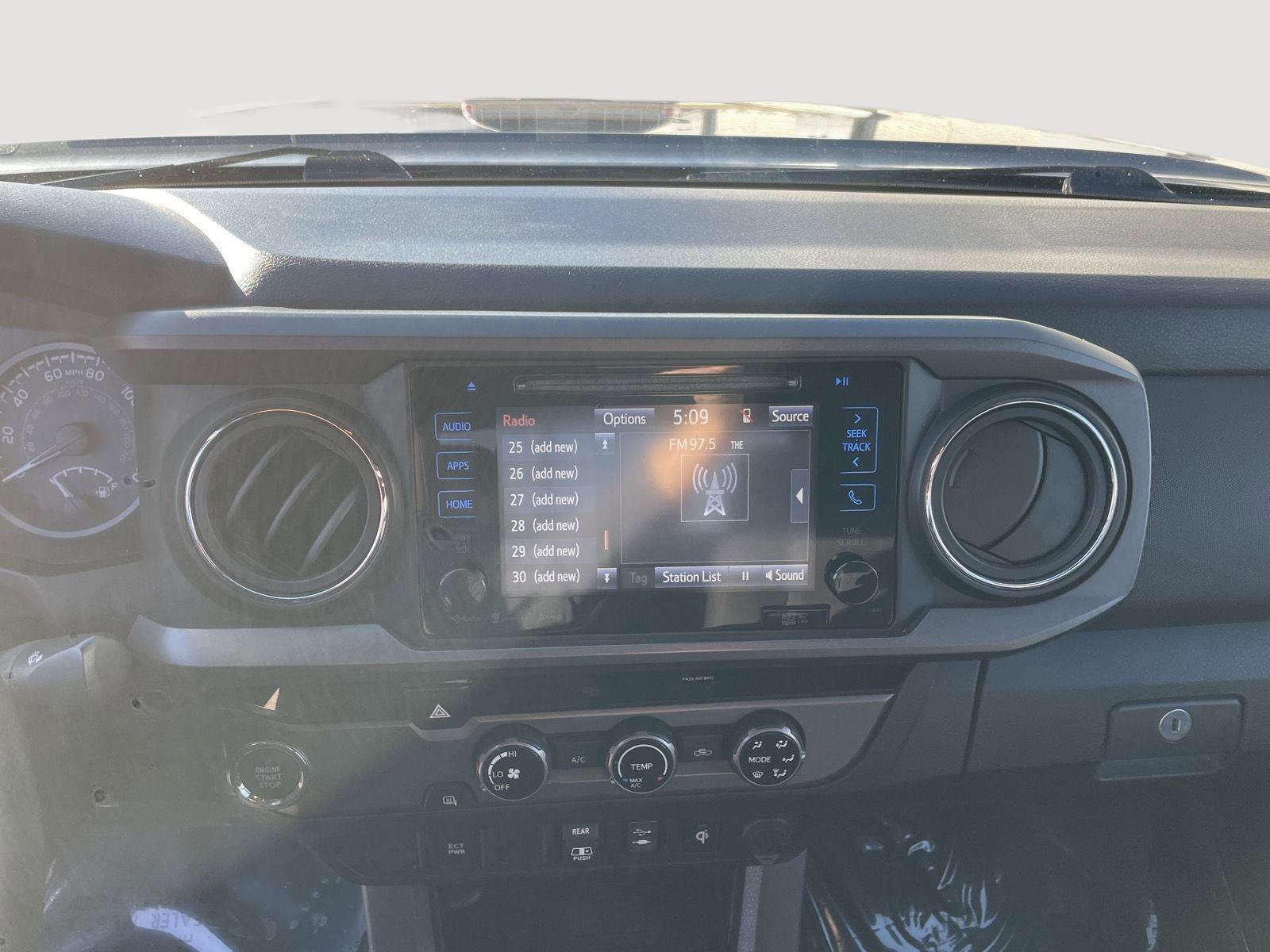 Used 2018 Toyota Tacoma TRD Off-Road RWD image 15