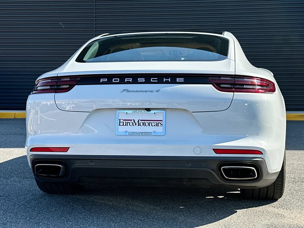 Used 2018 Porsche Panamera 4 AWD/4WD image 34