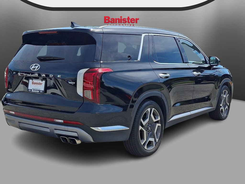 Used 2024 Hyundai Palisade Limited AWD/4WD image 4