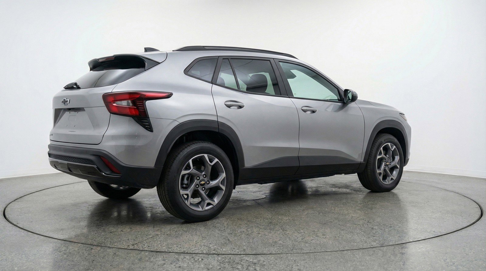 Used 2025 Chevrolet Trax LT w/ LT Convenience Package image 9