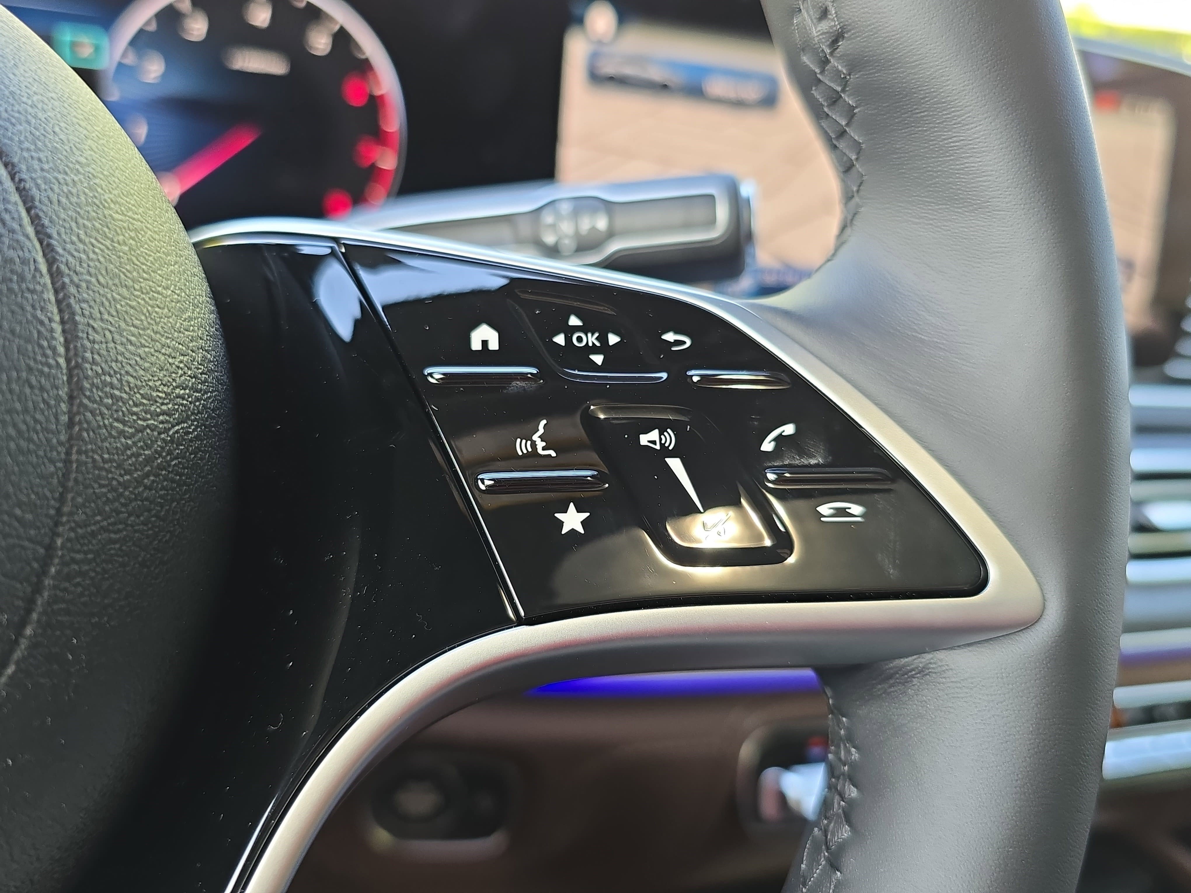 New 2026 Mercedes-Benz GLE 450 4MATIC Coupe image 18