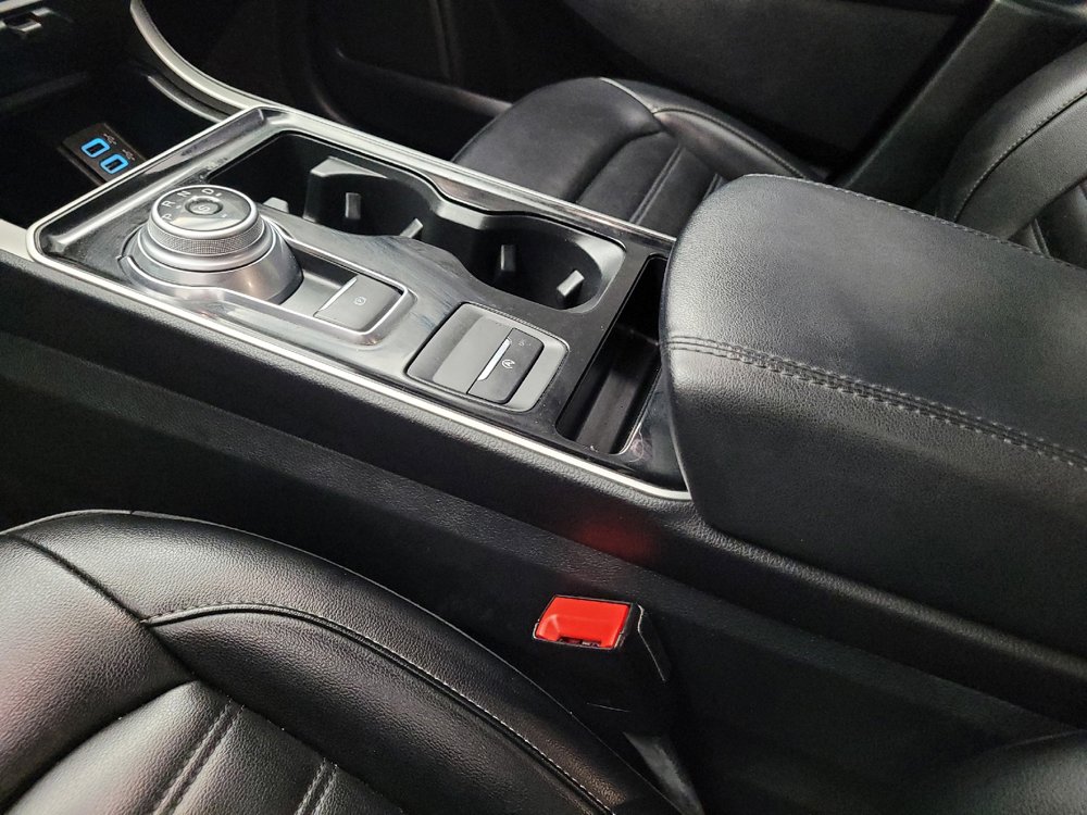 Used 2020 Ford Edge SEL AWD/4WD image 26