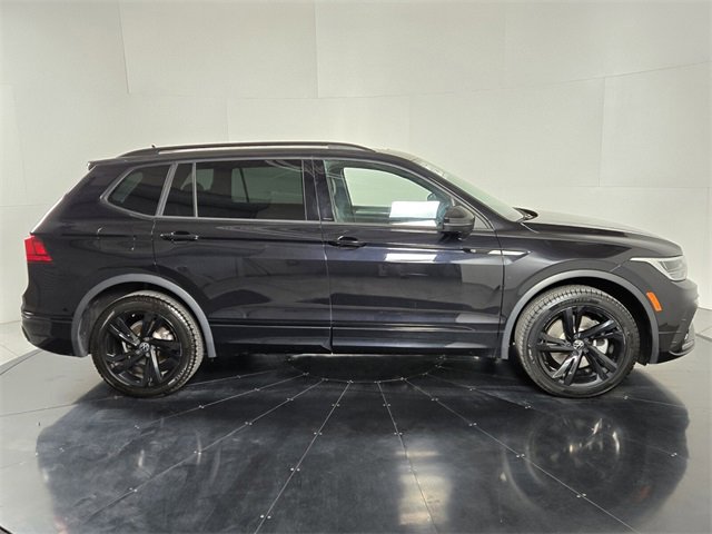 Used 2023 Volkswagen Tiguan SE R-Line image 7