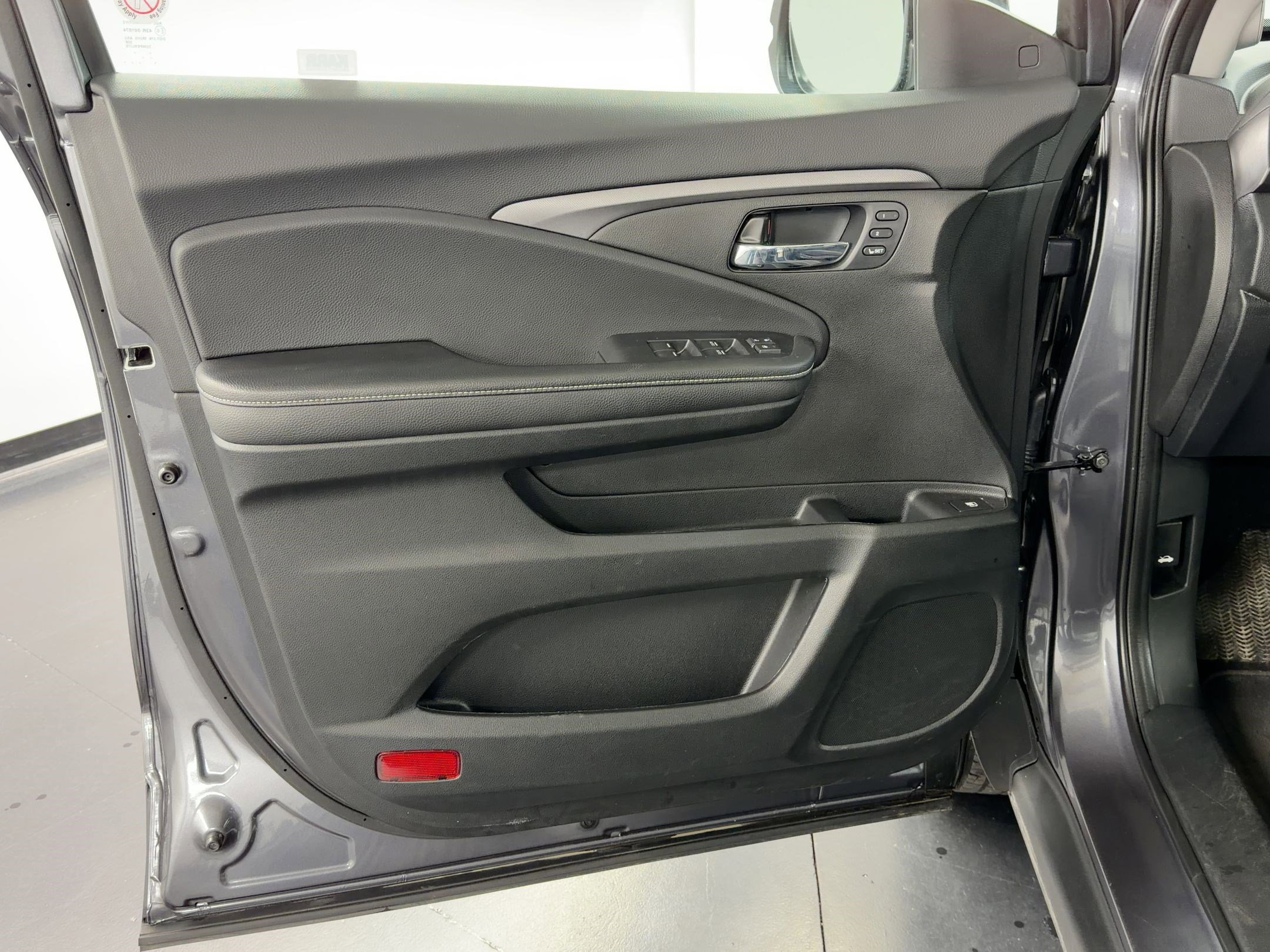 Used 2025 Honda Ridgeline RTL image 31