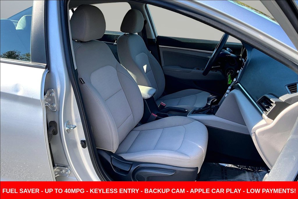 Used 2020 Hyundai Elantra SEL FWD image 31