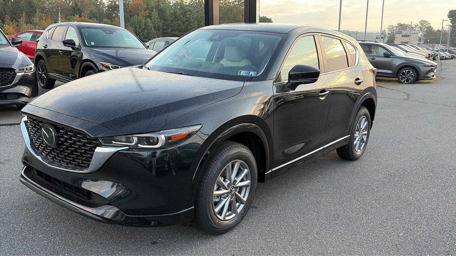 New 2025 MAZDA CX-5 AWD 2.5 S w/ Preferred Package image 3