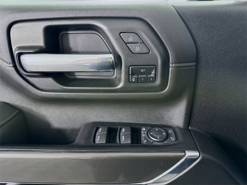 Used 2023 GMC Sierra 2500 AT4 w/ AT4 Premium Plus Package image 25