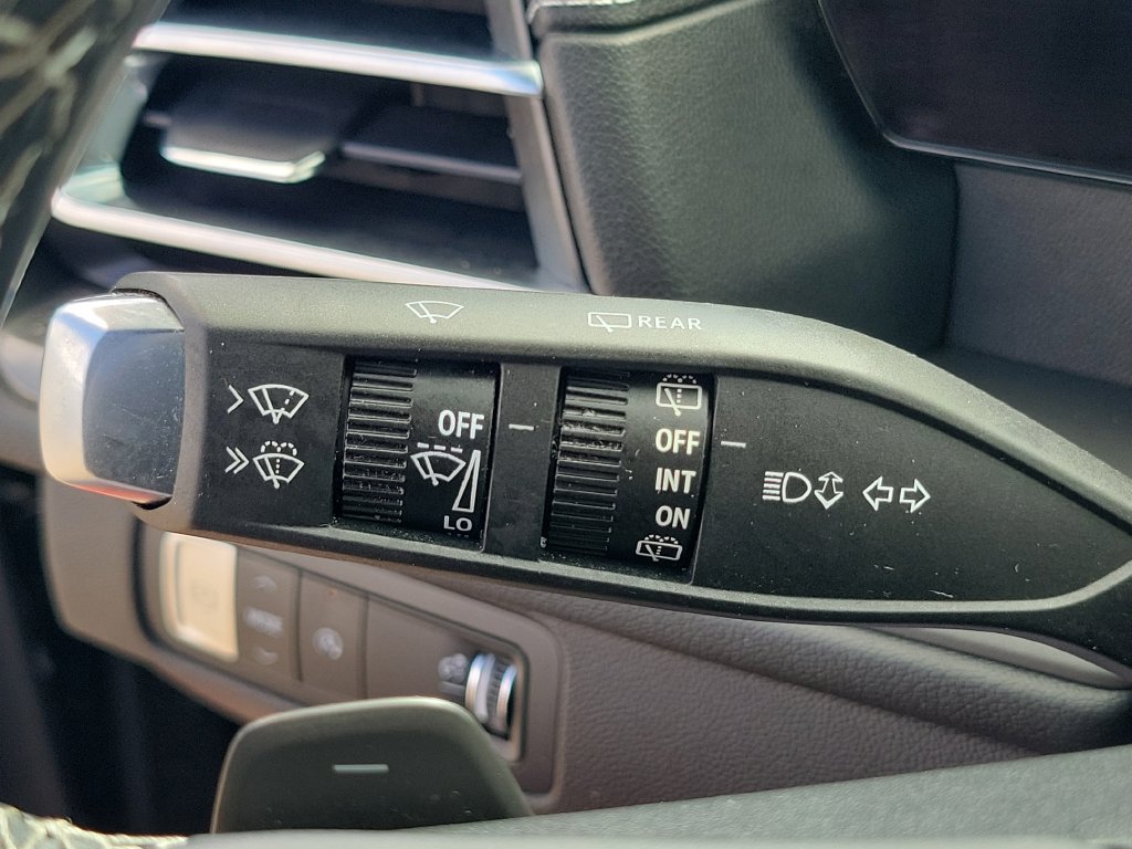Used 2024 Chevrolet Traverse LS FWD image 15
