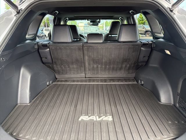 Used 2022 Toyota RAV4 XSE w/ XSE Grade Weather Package AWD/4WD image 37