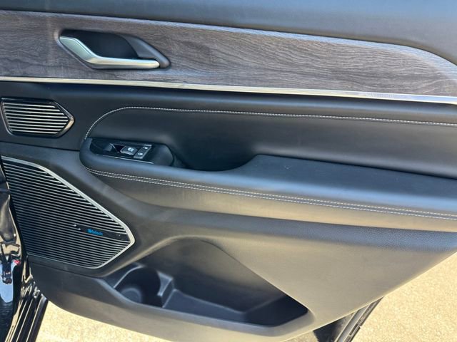 Used 2022 Jeep Grand Cherokee L Overland image 9