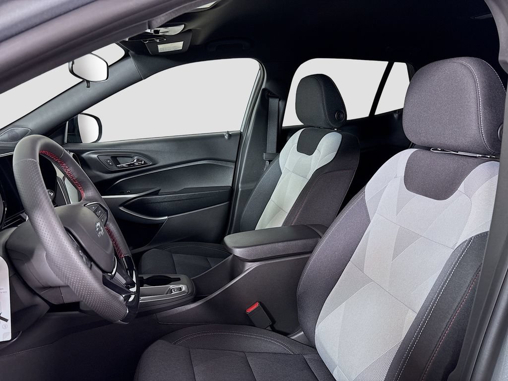 New 2026 Chevrolet Trax RS w/ Driver Confidence Package FWD image 18