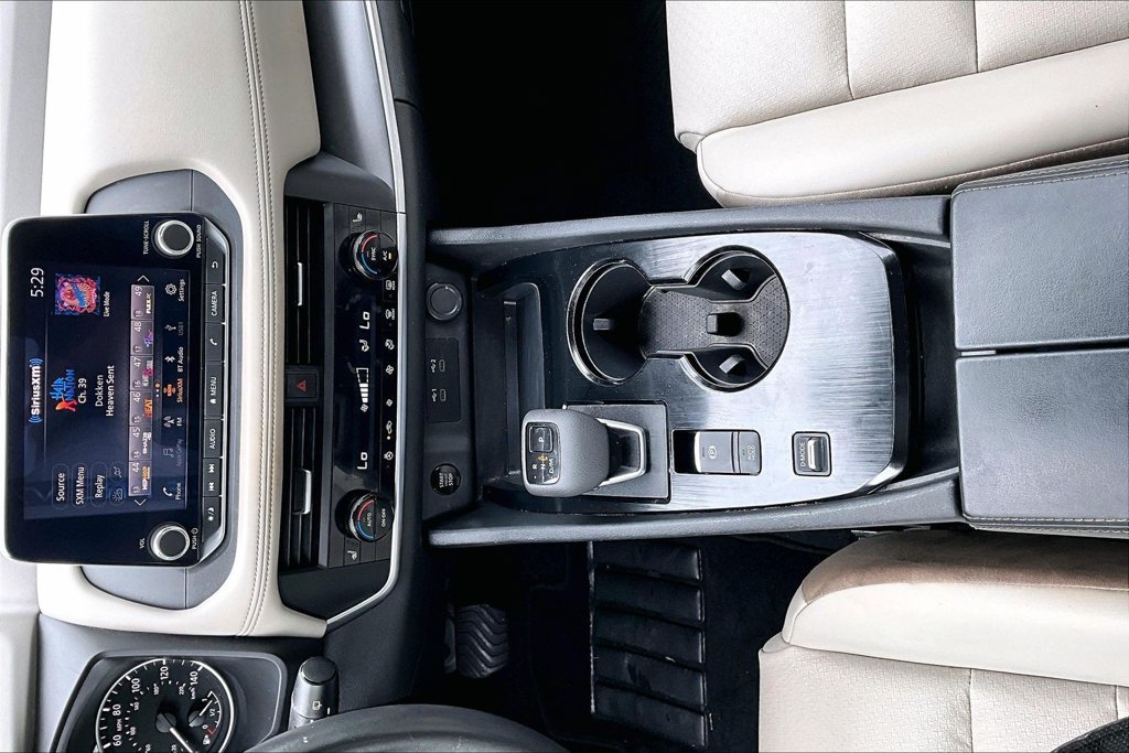 Used 2024 Nissan Rogue SV w/ SV Premium Package FWD image 30