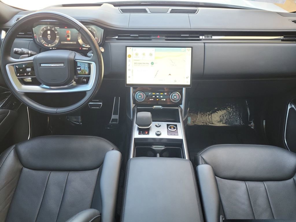 Used 2023 Land Rover Range Rover SE image 24