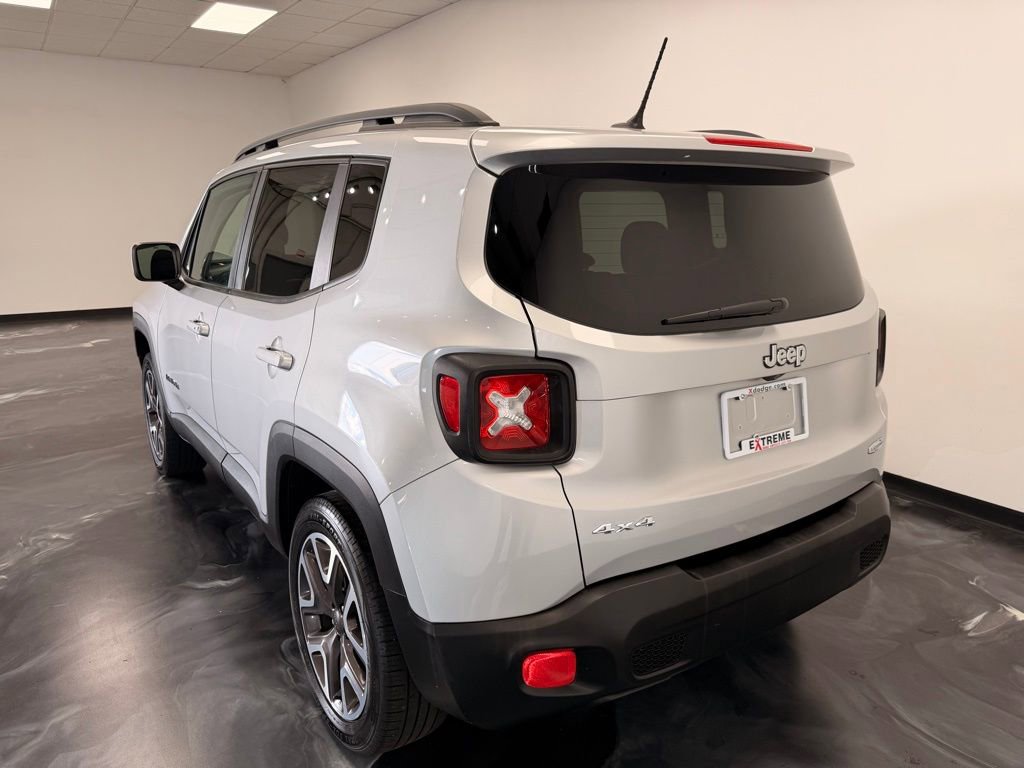 Used 2015 Jeep Renegade Latitude w/ Popular Equipment Group AWD/4WD image 8