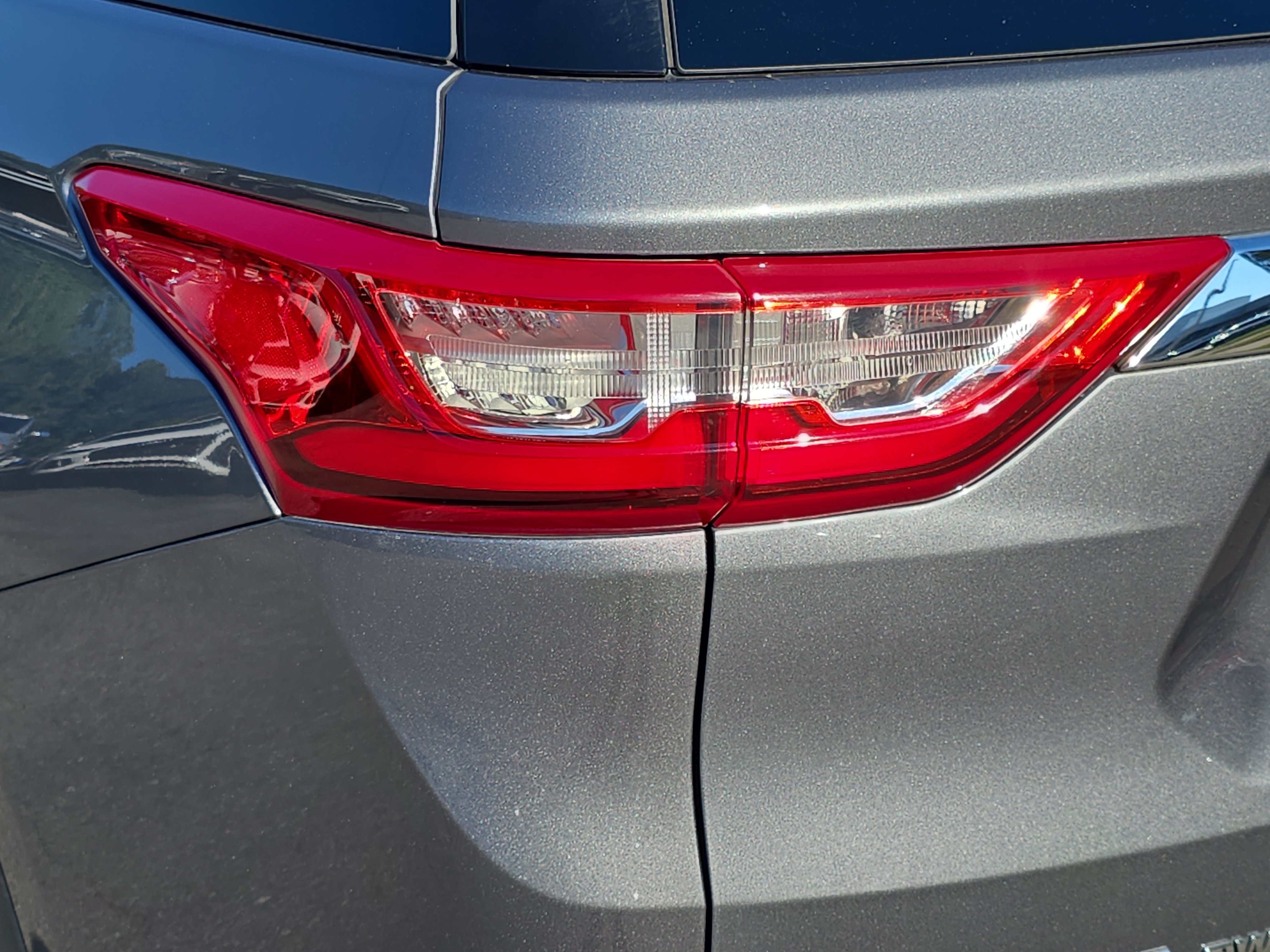 Used 2019 Chevrolet Traverse LT w/ LT Premium Package AWD/4WD image 38