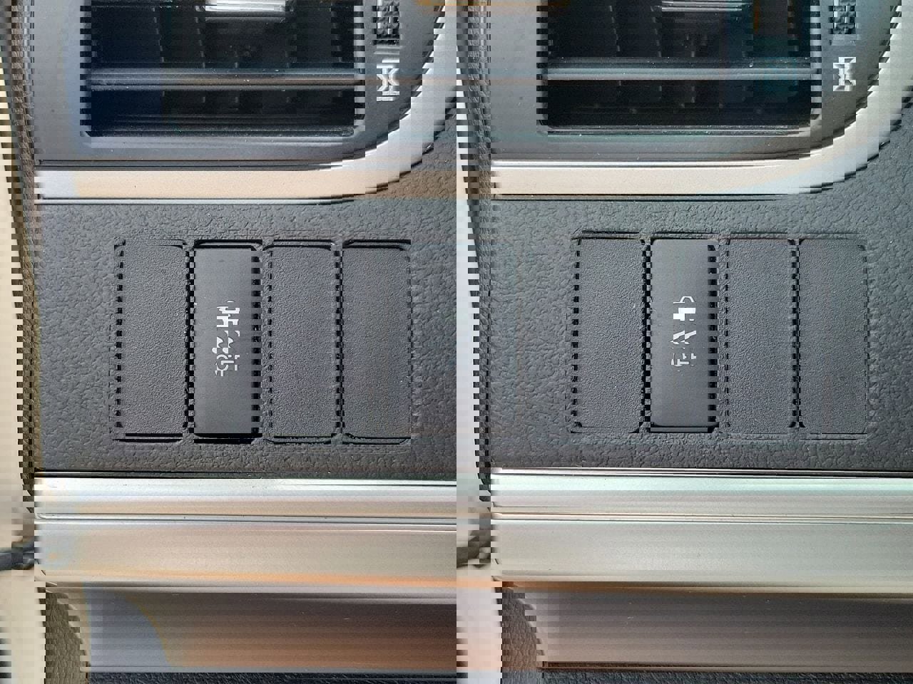 Used 2014 Toyota Camry SE w/ Fleet Convenience Package image 27