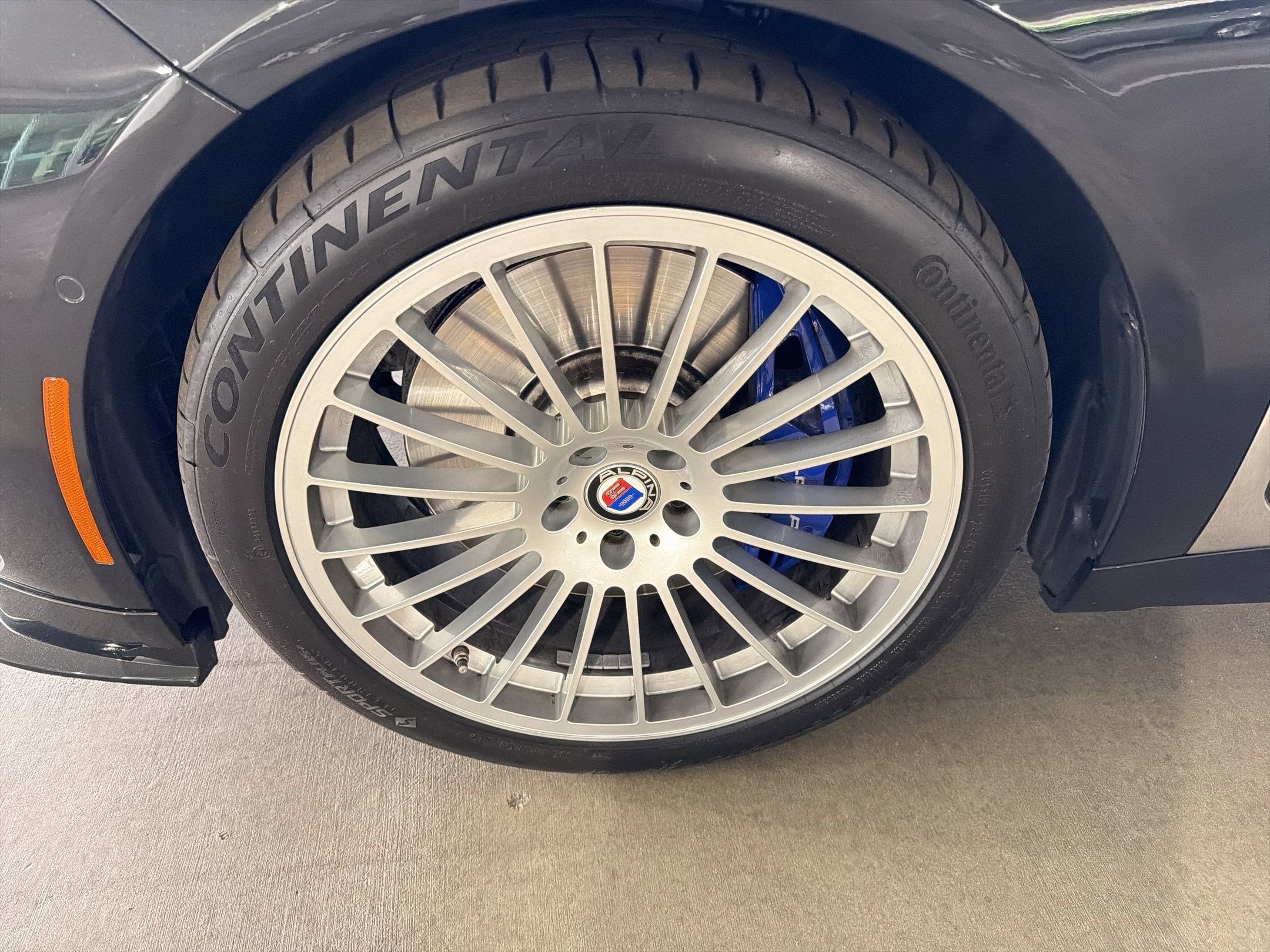 Used 2020 BMW ALPINA B7 xDrive w/ Ambient Air Package AWD/4WD image 11