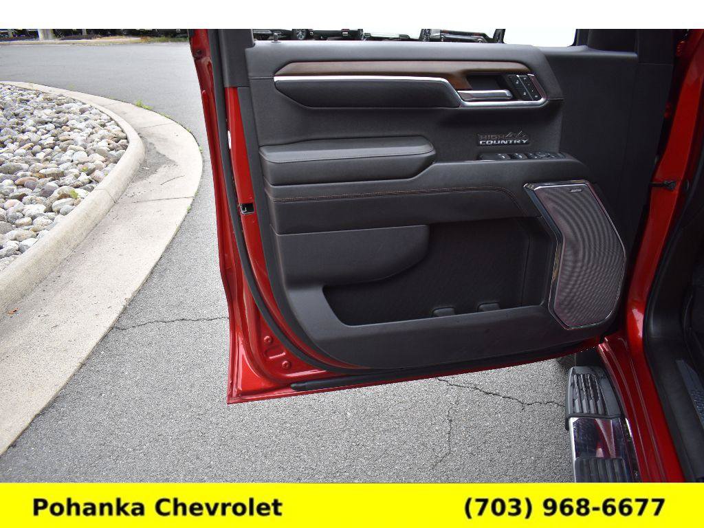 Used 2024 Chevrolet Silverado 1500 High Country w/ Technology Package AWD/4WD image 22