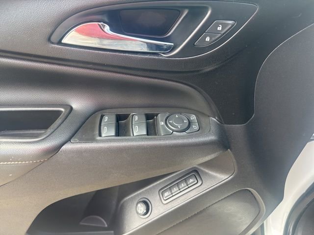 Used 2021 Chevrolet Equinox Premier FWD image 16