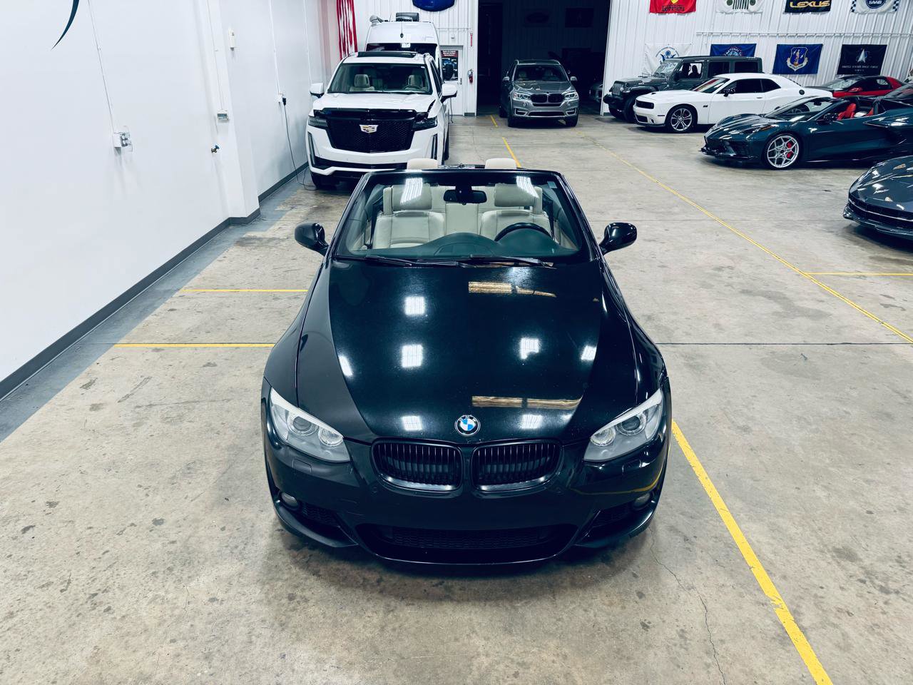 Used 2013 BMW 335i Convertible image 2