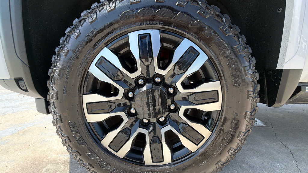 Certified 2024 GMC Sierra 3500 Denali Ultimate AWD/4WD image 42