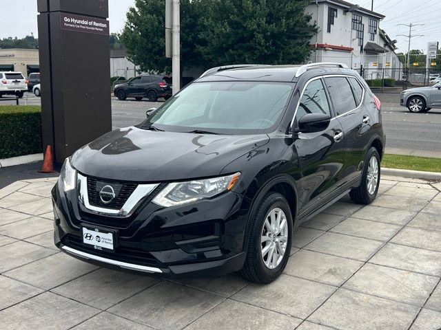 Used 2017 Nissan Rogue SV AWD/4WD image 3