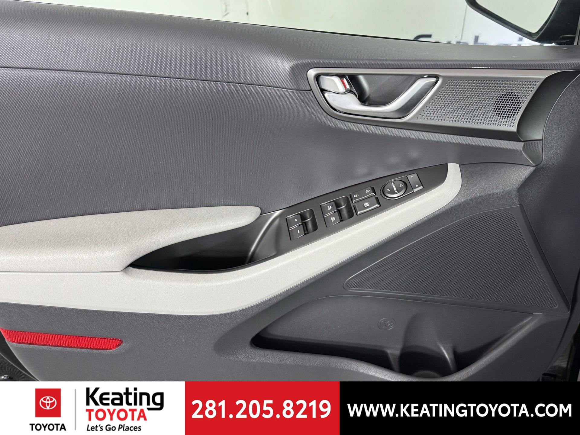 Used 2021 Hyundai Ioniq SEL image 11