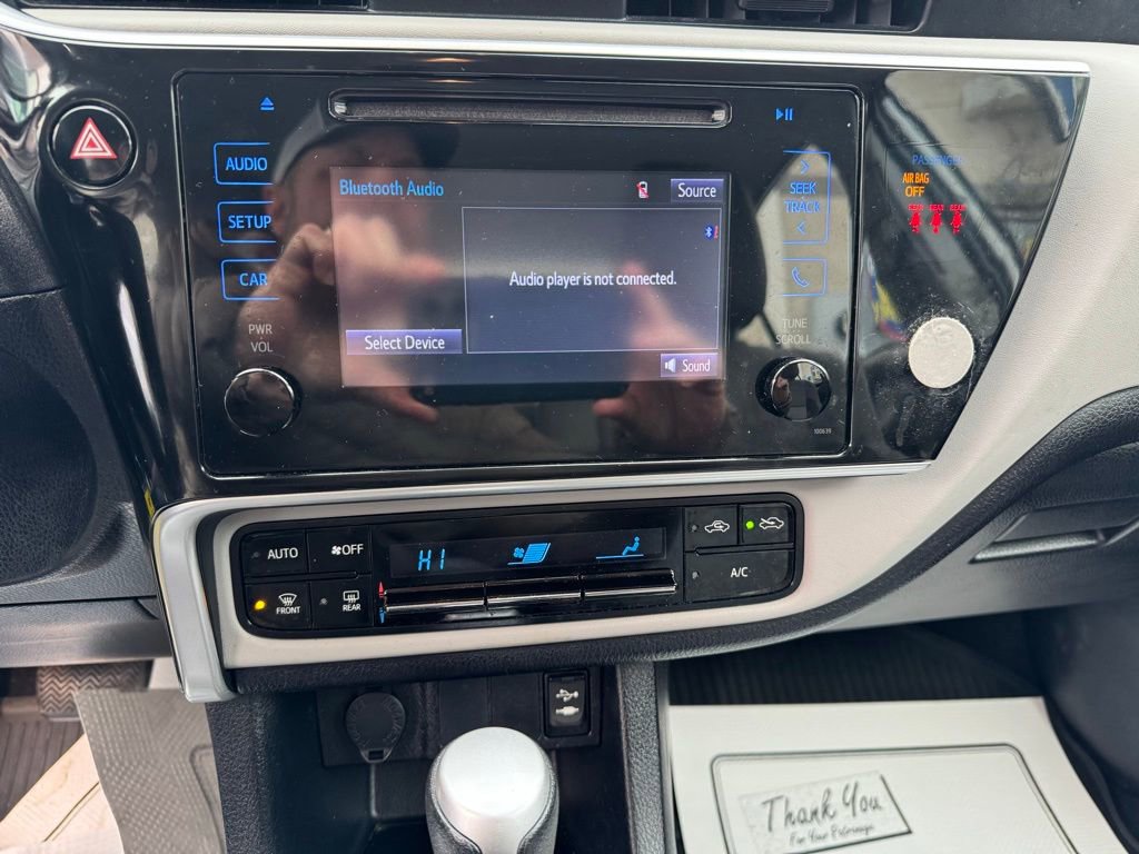 Used 2018 Toyota Corolla LE image 10