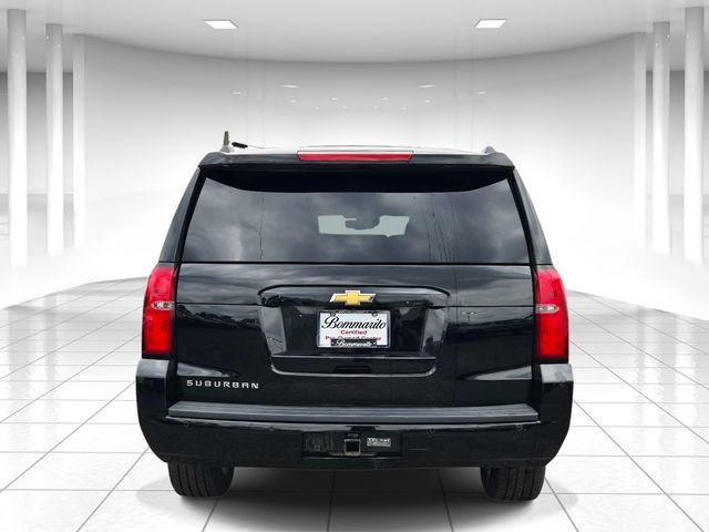 Used 2015 Chevrolet Suburban LT RWD image 4