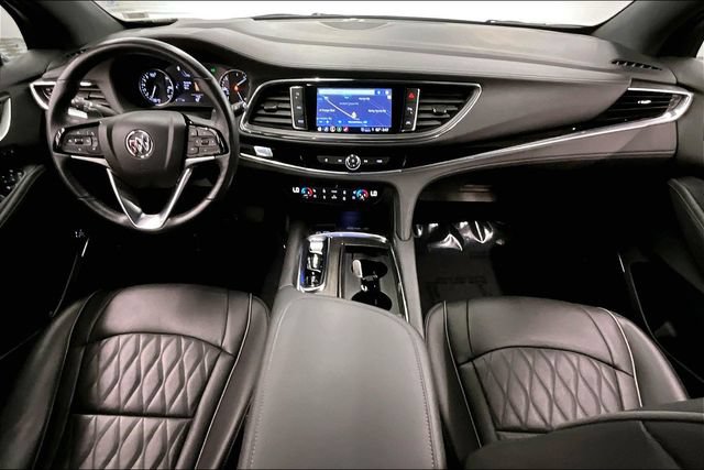 Used 2022 Buick Enclave Avenir w/ Avenir Technology Package AWD/4WD image 18