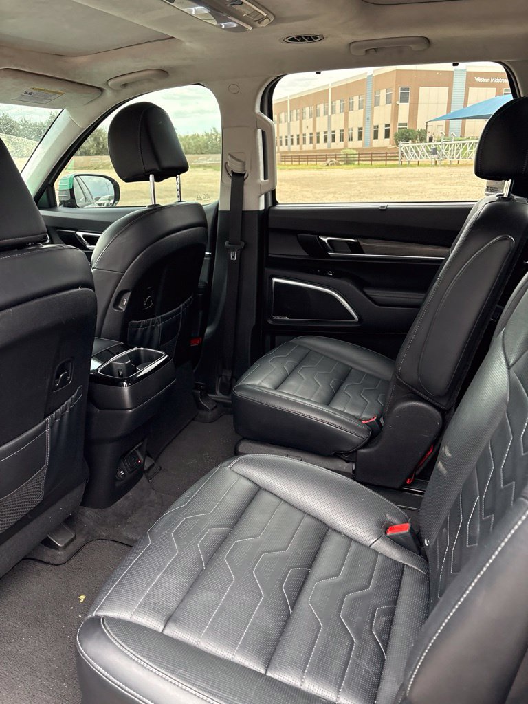 Certified 2022 Kia Telluride SX w/ SX Prestige Package AWD/4WD image 10