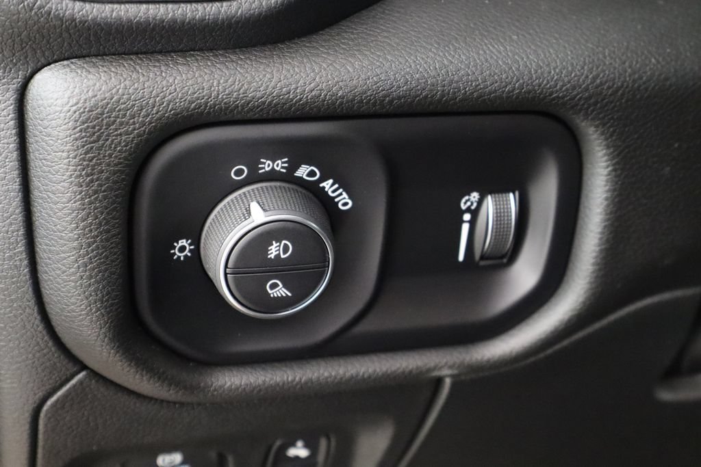 Used 2023 RAM 1500 Big Horn AWD/4WD image 22