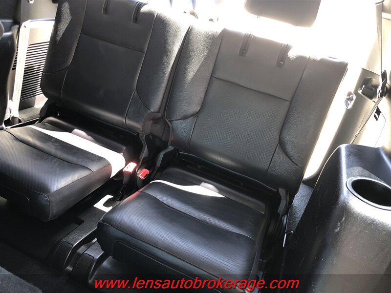 Used 2014 Lexus GX 460 w/ Premium Package AWD/4WD image 19