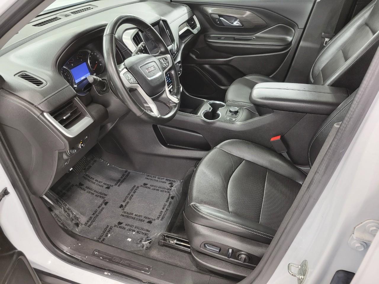 Used 2024 GMC Terrain SLT image 10