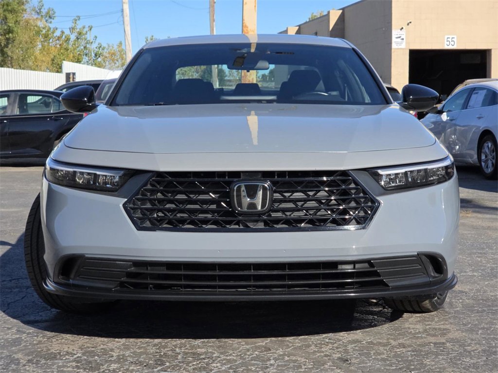 Used 2025 Honda Accord Sport image 12