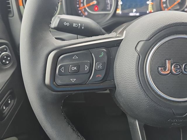 Used 2025 Jeep Gladiator Mojave image 16