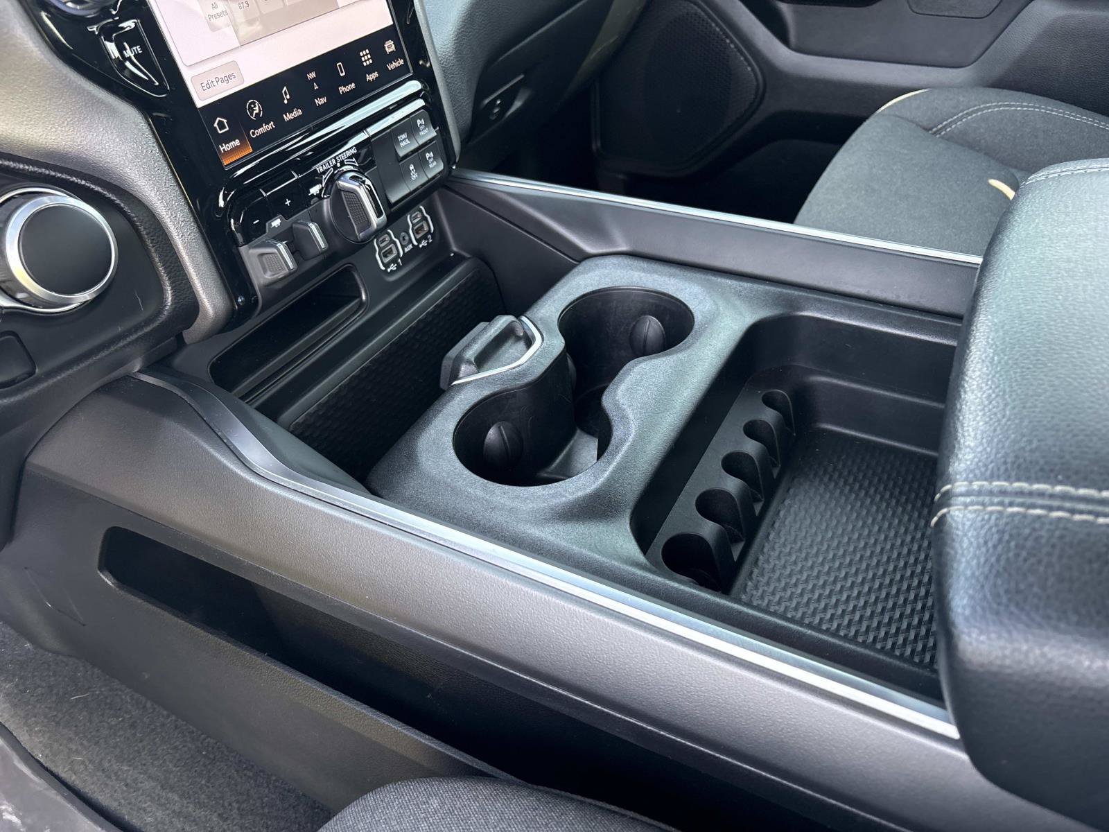 Certified 2024 RAM 1500 Big Horn RWD image 26