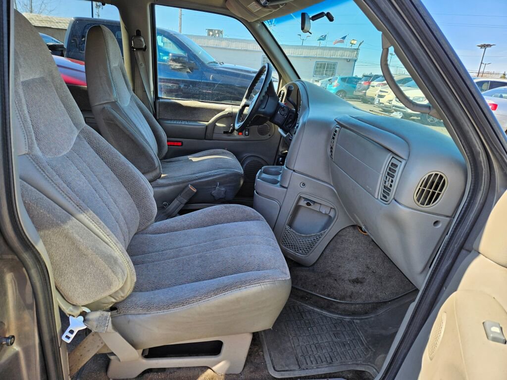 Used 1999 Chevrolet Astro Passenger image 6