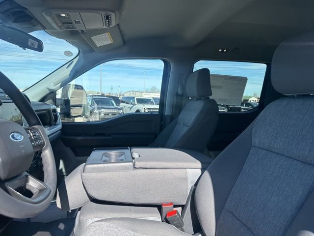 New 2026 Ford F550 4x4 Crew Cab Super Duty image 32
