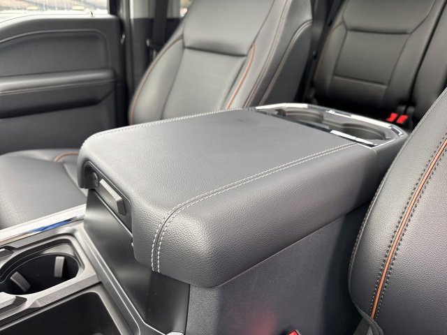 New 2025 Ford F250 Lariat w/ Chrome Package image 19
