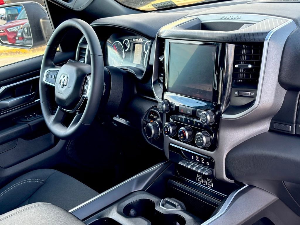 Used 2025 RAM 1500 Big Horn AWD/4WD image 30