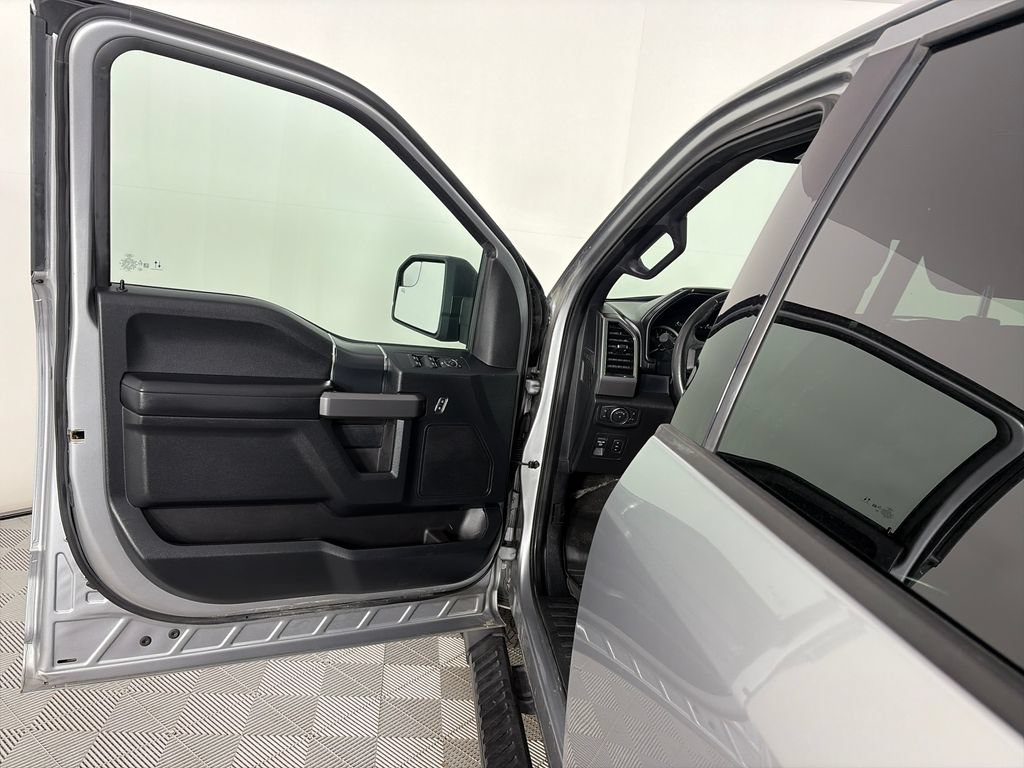 Used 2020 Ford F150 XLT w/ Equipment Group 302A Luxury AWD/4WD image 10